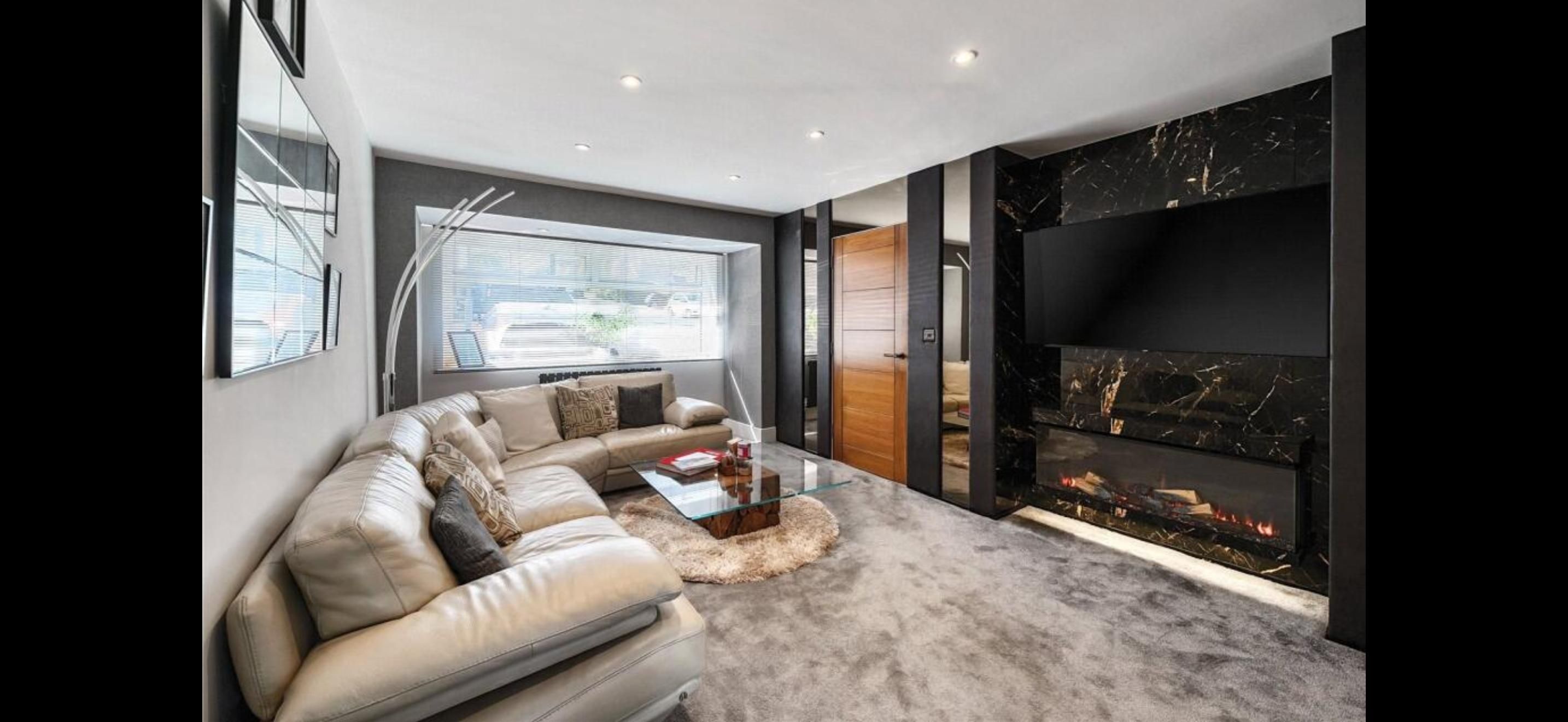 farsley — interior